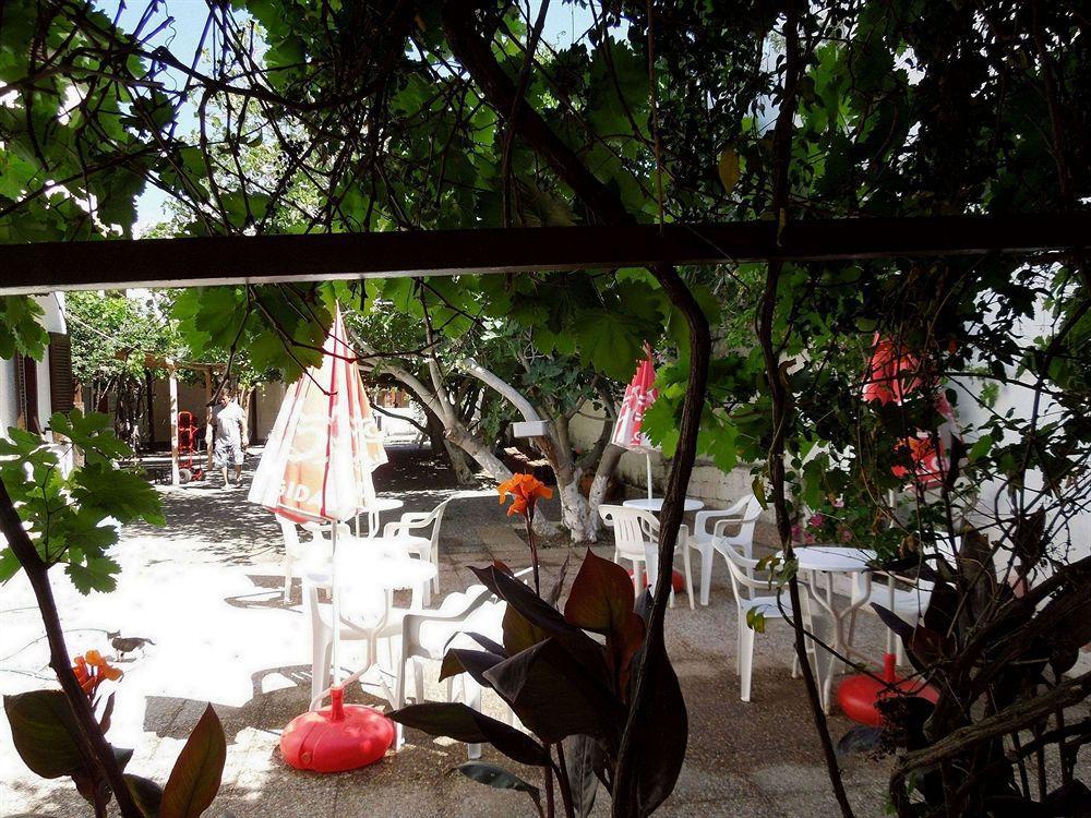 Albatross Hotel Livadi  Ngoại thất bức ảnh