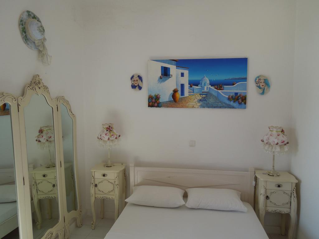 Albatross Hotel Livadi  Phòng bức ảnh